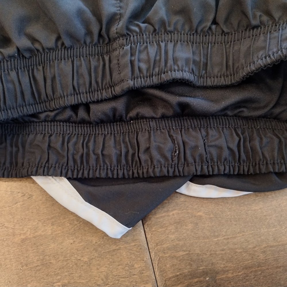 NIKE classic Dri-fit black white tempo running shorts, size S - Picture 9 of 10